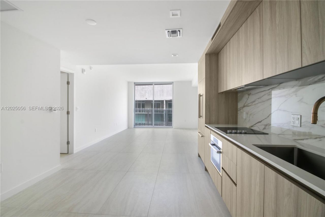 77 SE 5th St , Unit 4208, Miami, FL 33131 Photo