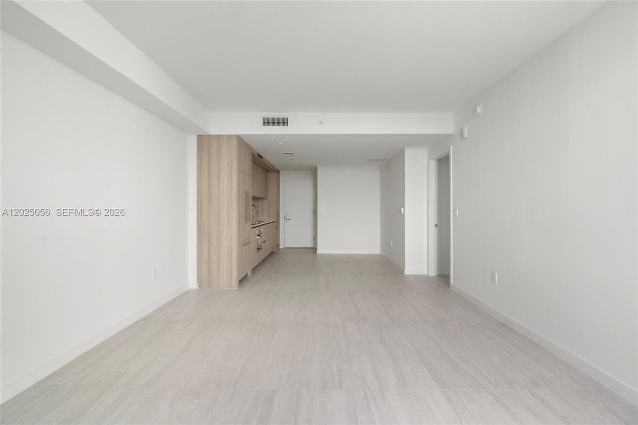 77 SE 5th St , Unit 4208, Miami, FL 33131 Photo