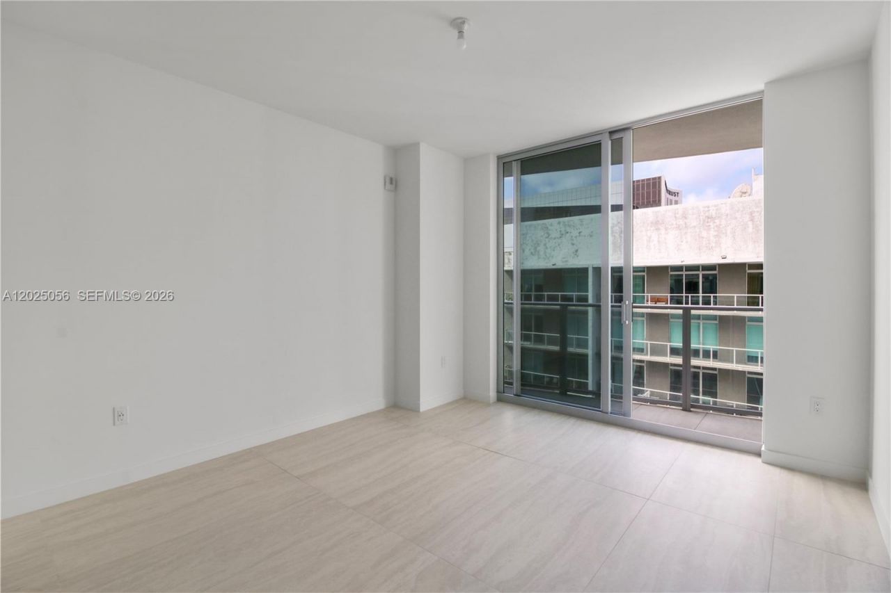77 SE 5th St , Unit 4208, Miami, FL 33131 Photo