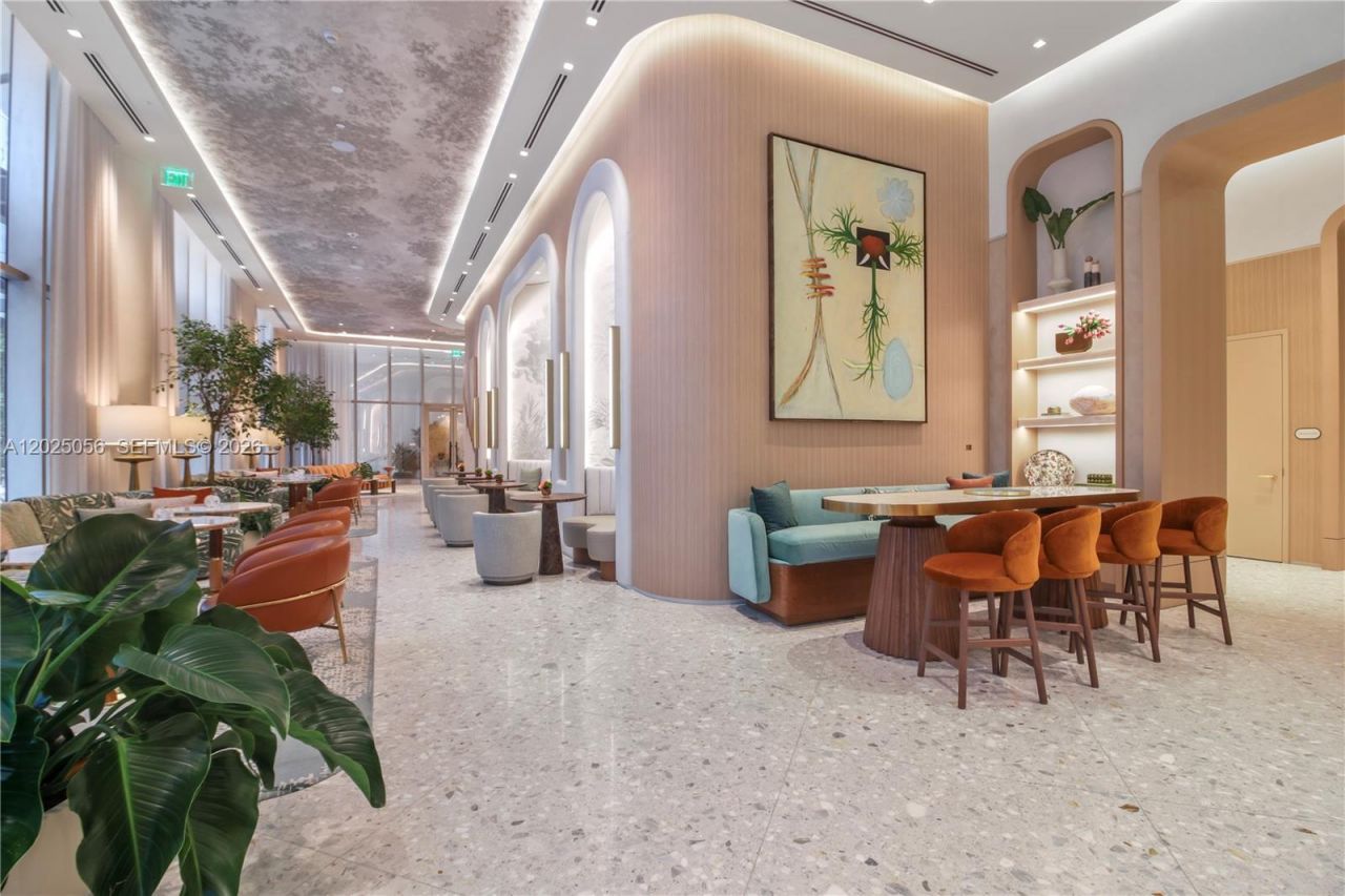 77 SE 5th St , Unit 4208, Miami, FL 33131 Photo
