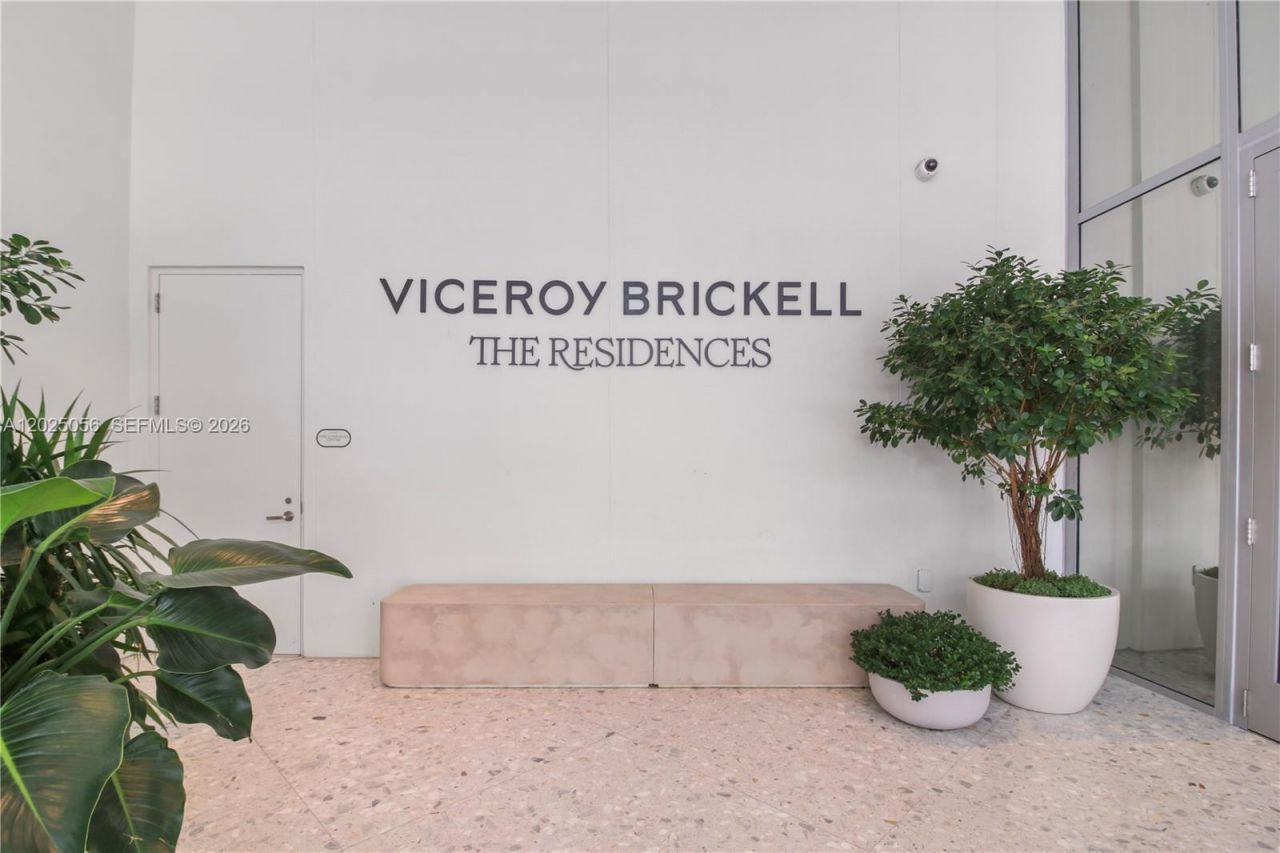 77 SE 5th St , Unit 4208, Miami, FL 33131 Photo