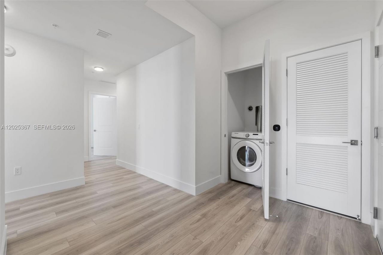 101 Diplomat Pkwy , Unit 2102, Hallandale Beach, FL 33009 Photo
