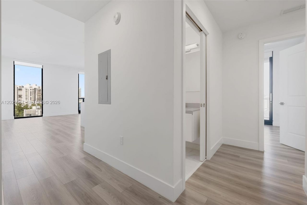 101 Diplomat Pkwy , Unit 2102, Hallandale Beach, FL 33009 Photo