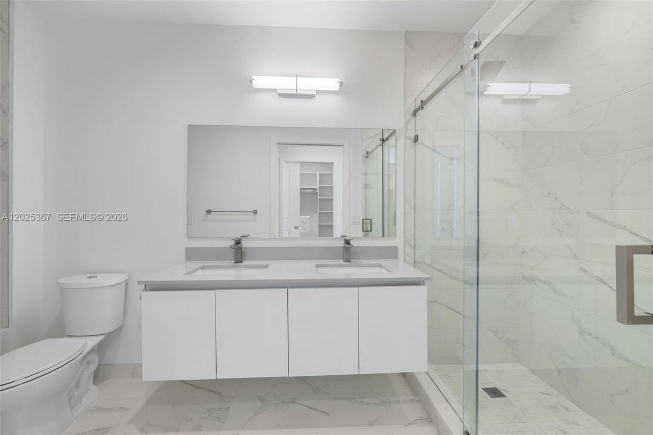 101 Diplomat Pkwy , Unit 2102, Hallandale Beach, FL 33009 Photo
