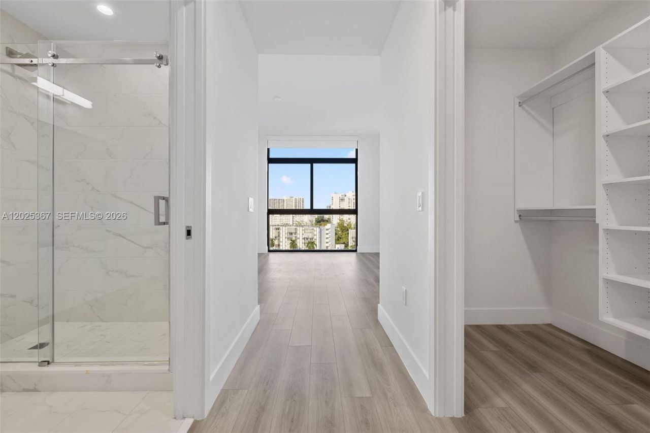 101 Diplomat Pkwy , Unit 2102, Hallandale Beach, FL 33009 Photo