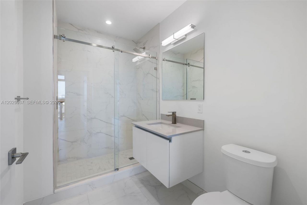 101 Diplomat Pkwy , Unit 2102, Hallandale Beach, FL 33009 Photo