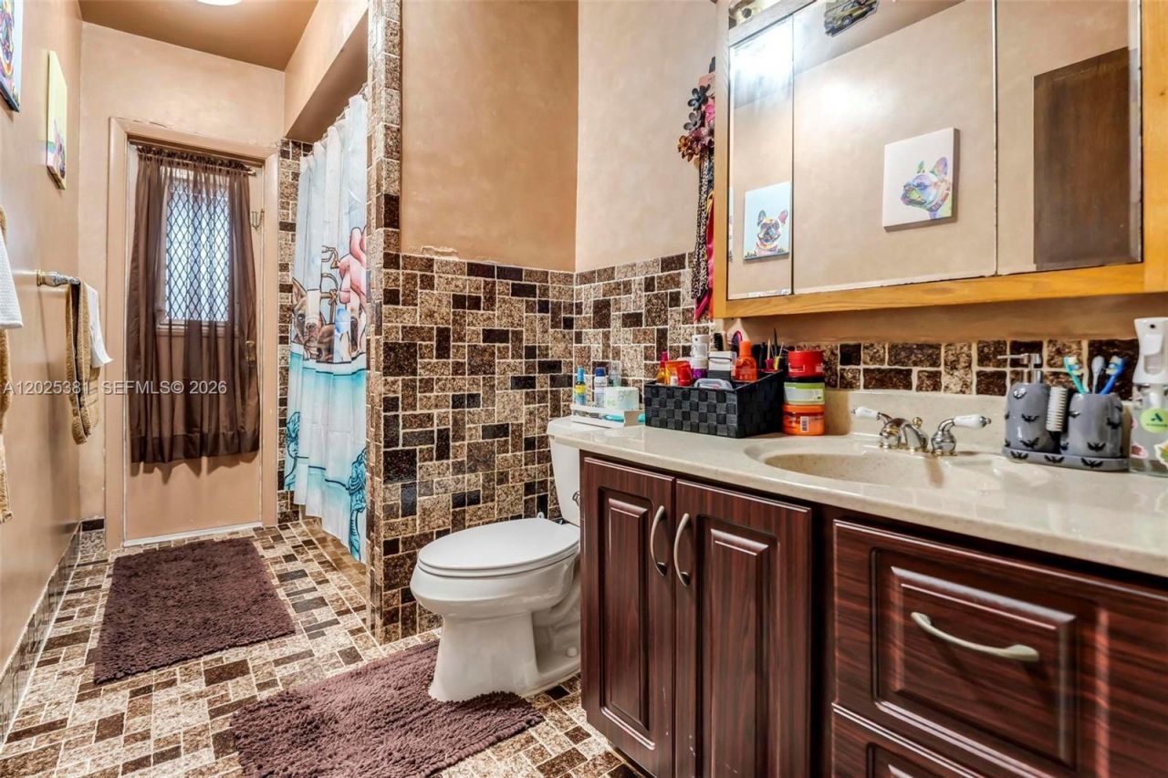 1620 NW 122nd Ave, Pembroke Pines, FL 33026 Photo