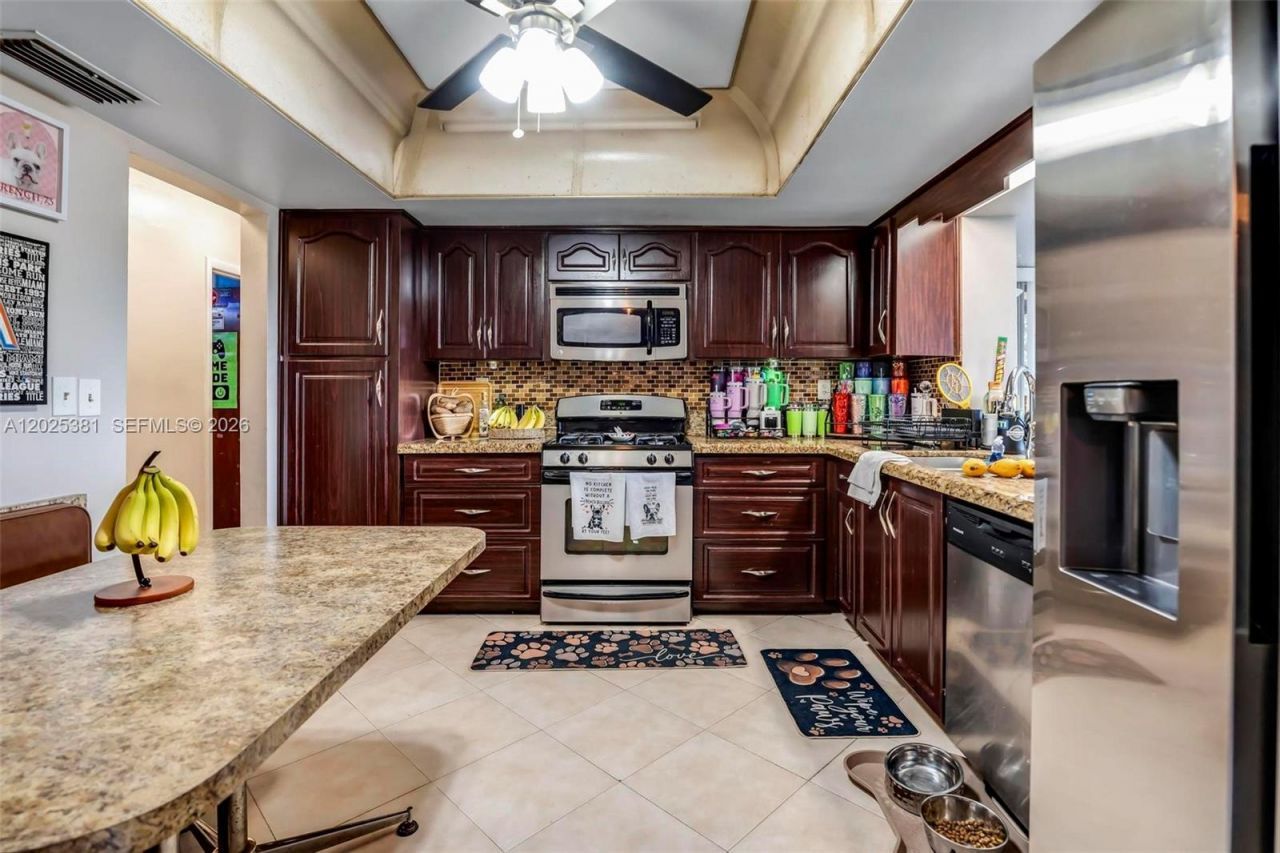 1620 NW 122nd Ave, Pembroke Pines, FL 33026 Photo