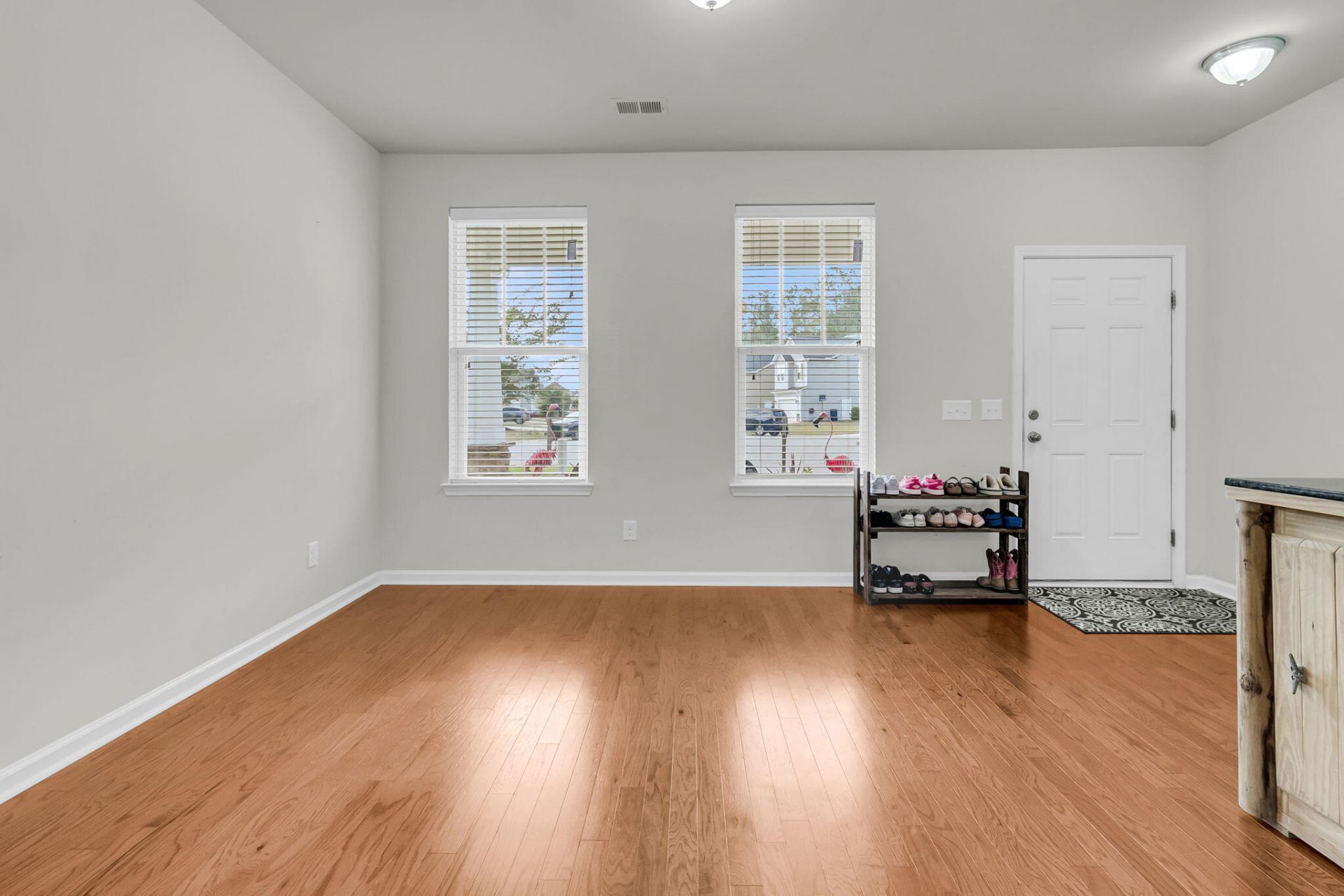 1522 Migration Point Photo 9