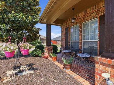 436 Millbrook Lane, Fort Worth, TX 76036