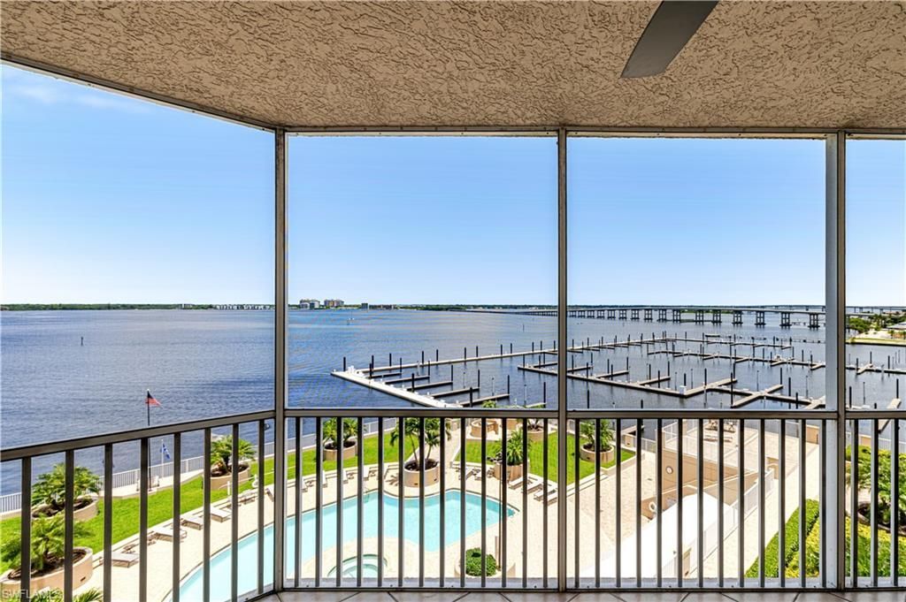 2090 W First St, Unit E705, Fort Myers, FL 33901 Photo