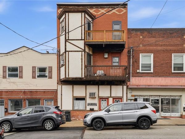 433 Cavitt Avenue, Trafford, PA 15085
