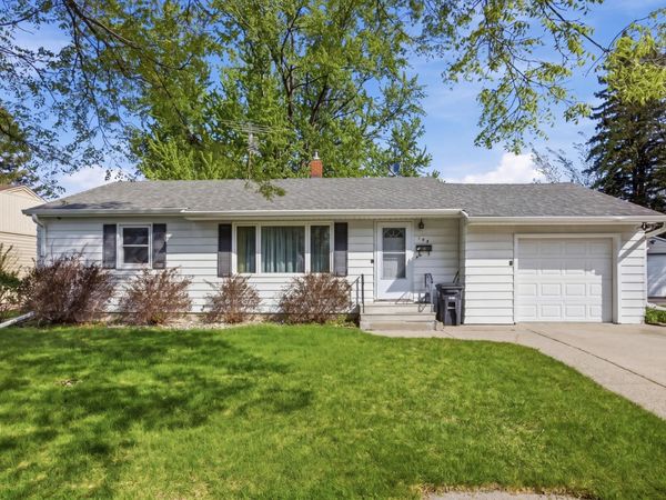 105 16th Avenue N, Fargo, ND 58102
