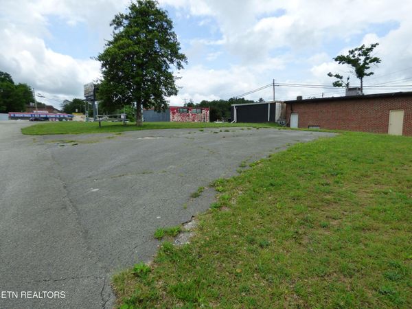 Lantana Road , Crossville, TN 38555