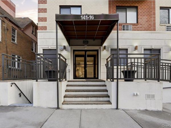 141-16 84th Drive , Unit 5 A, Briarwood, NY 11435