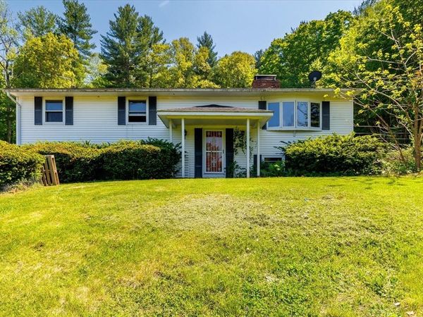 69 Sandersdale Rd, Charlton, MA 01507