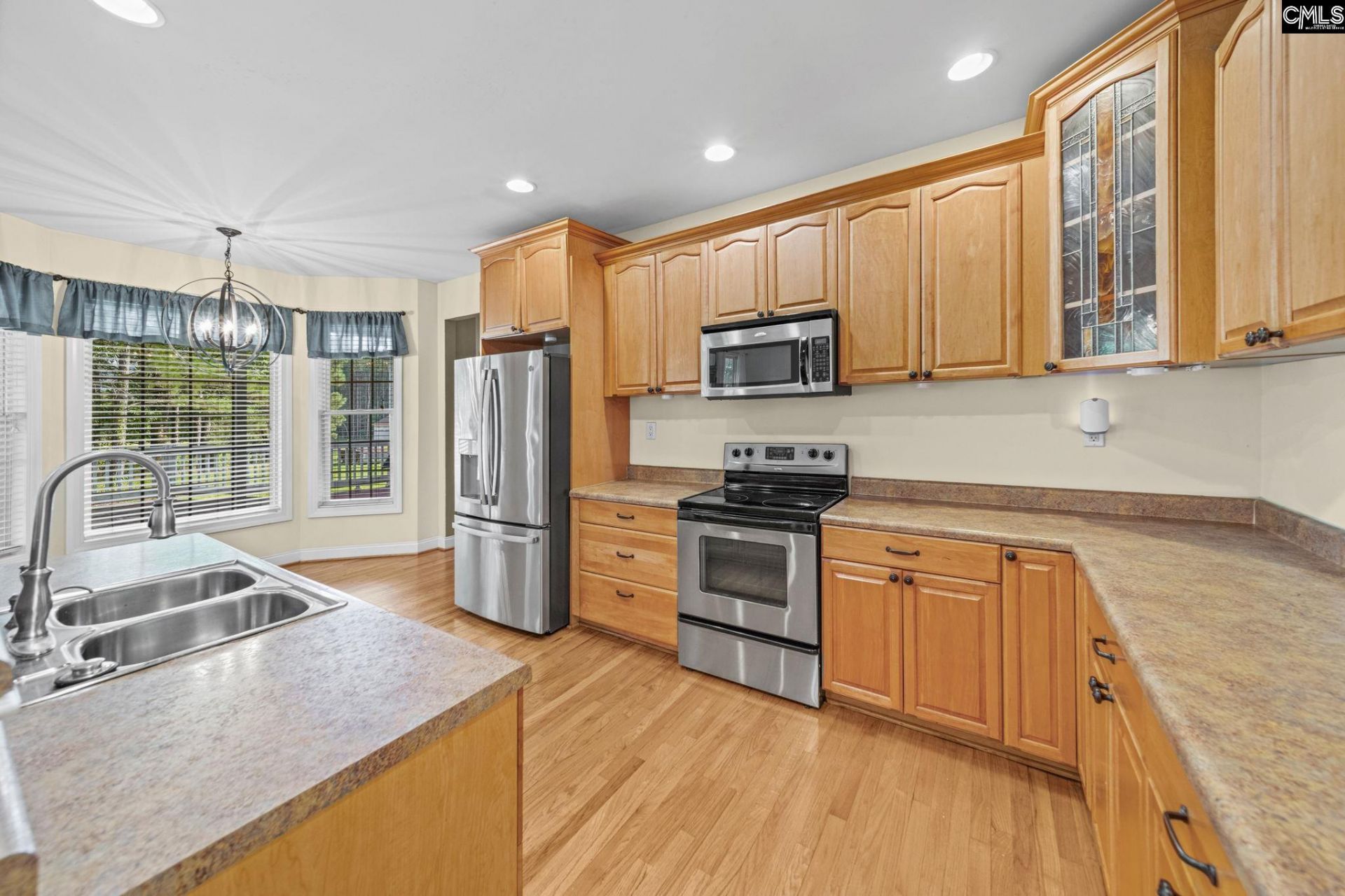 2008 Dobson Road Photo 18