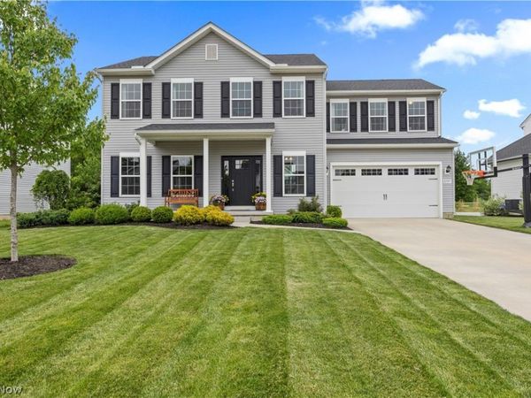 8109 Ashford Circle , North Ridgeville, OH 44039