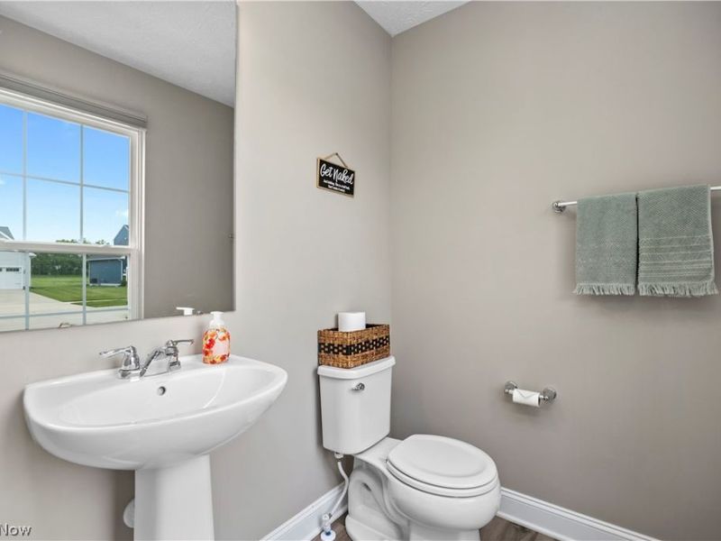 8109 Ashford Circle, North Ridgeville, OH 44039 Photo 21