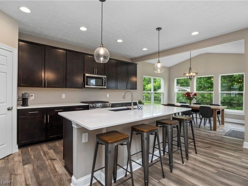 8109 Ashford Circle, North Ridgeville, OH 44039 Photo 8
