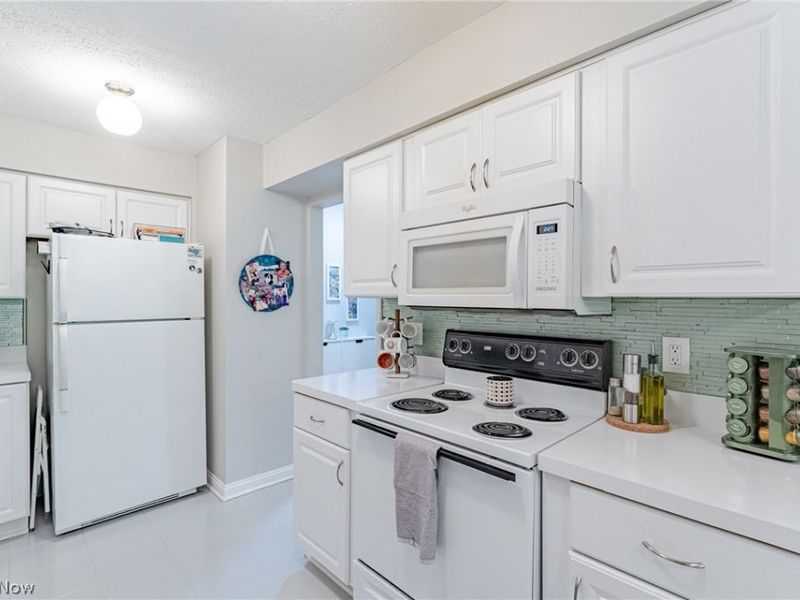 7553 Creekwood Drive, Unit 20A, North Royalton, OH 44133 Photo 10