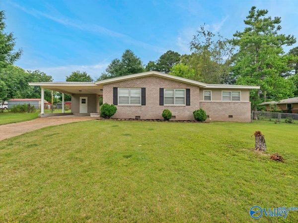 1615 7th Avenue SW, Decatur, AL 35601