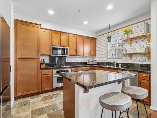 2443 Longstaff Ct., San Marcos, CA 92078