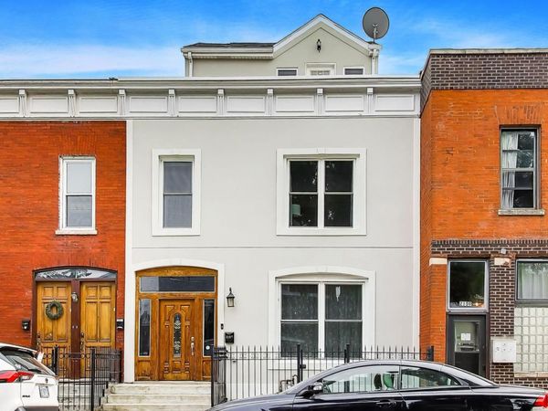 2157 W Erie Street , Chicago, IL 60612