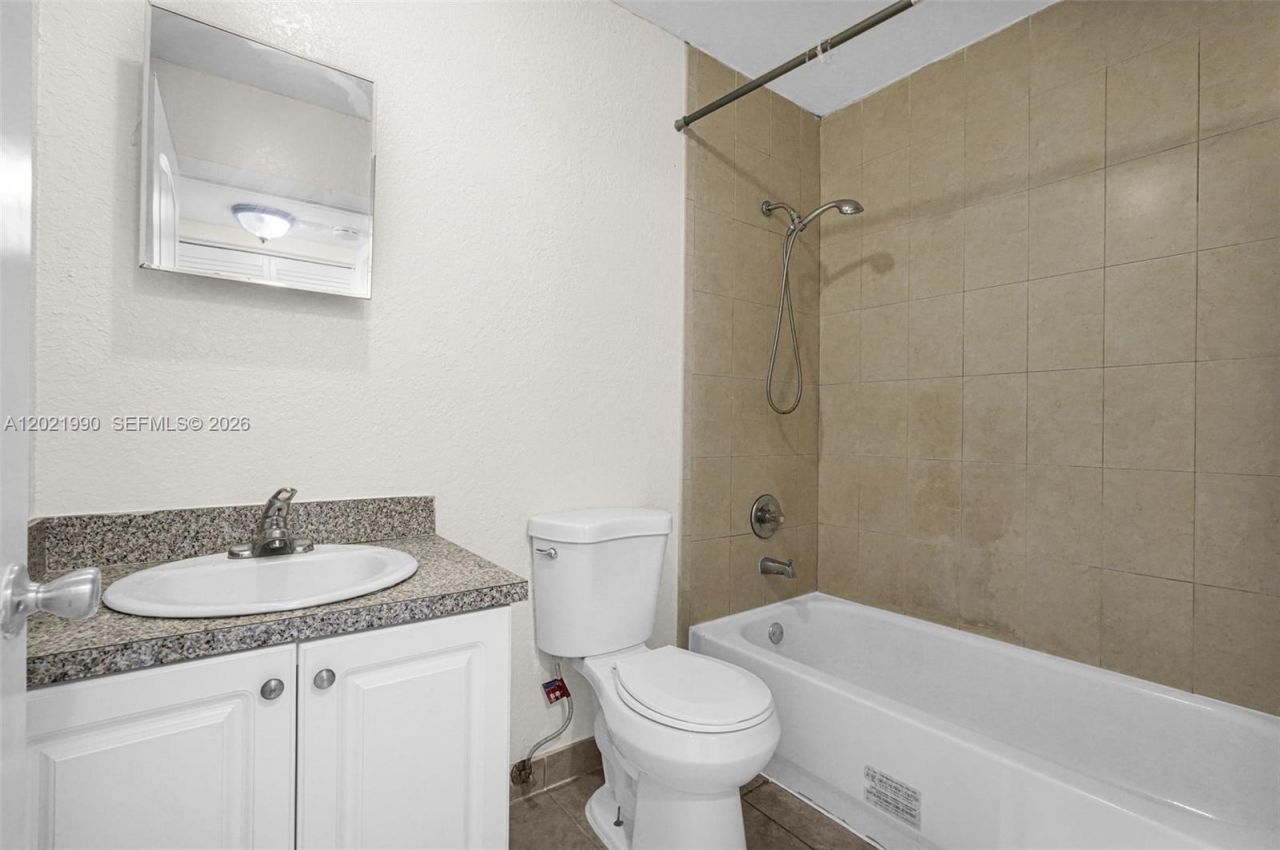 400 NW 65th Ave, Unit 222, Margate, FL 33063 Photo