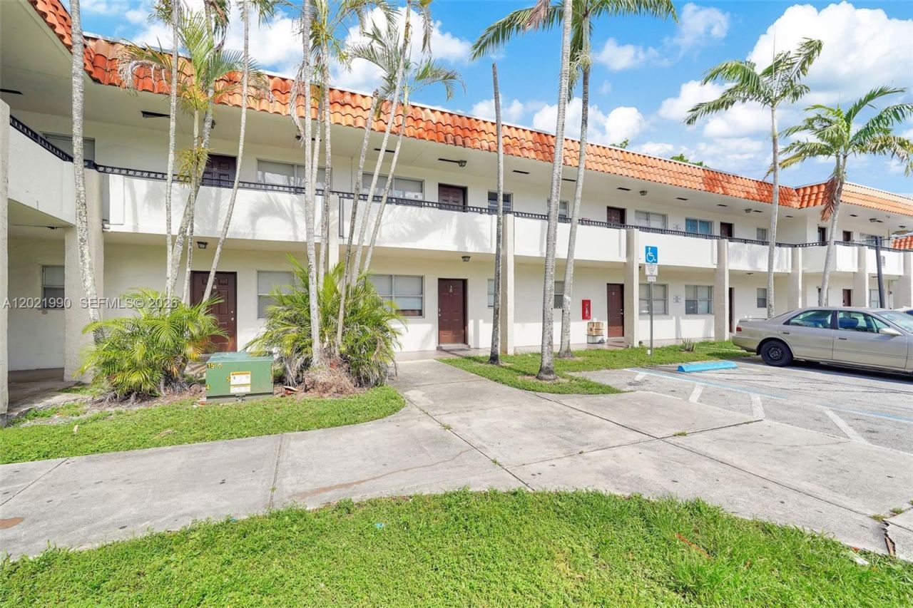 400 NW 65th Ave, Unit 222, Margate, FL 33063 Photo