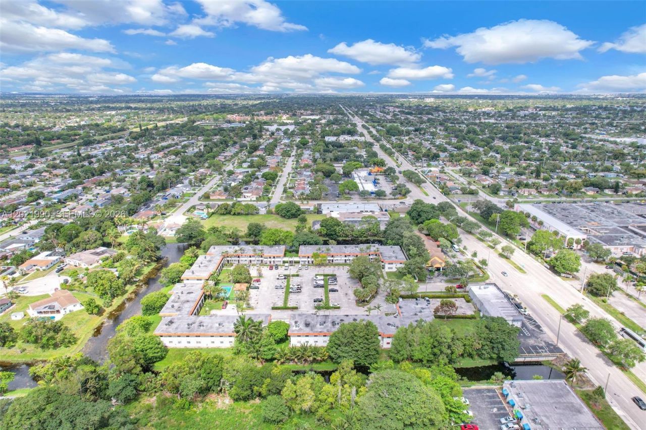 400 NW 65th Ave, Unit 222, Margate, FL 33063 Photo