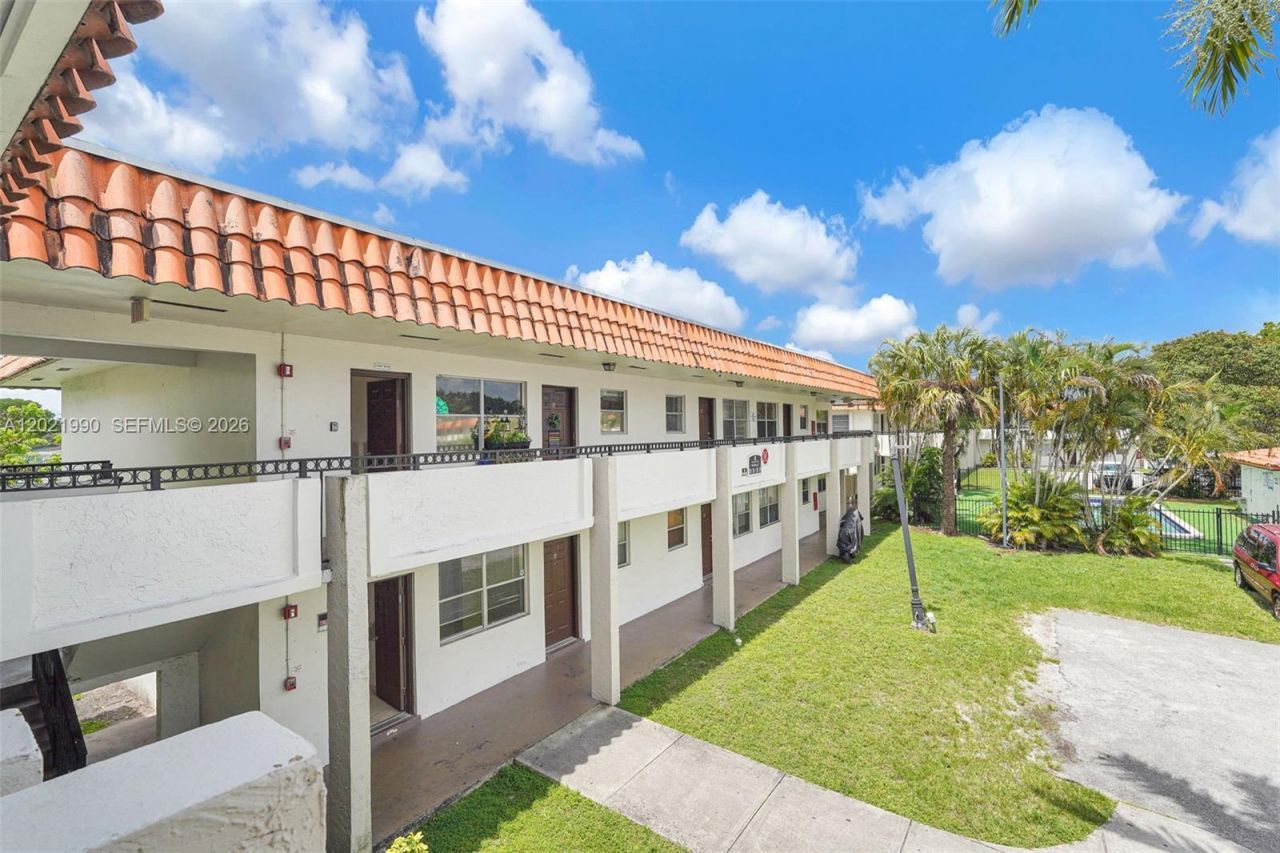 400 NW 65th Ave, Unit 222, Margate, FL 33063 Photo