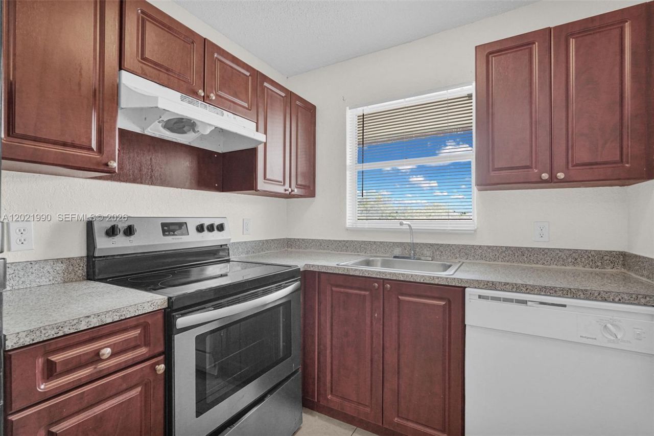 400 NW 65th Ave, Unit 222, Margate, FL 33063 Photo