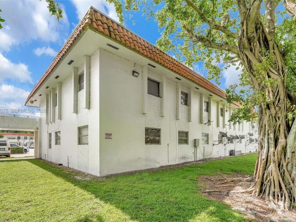 400 NW 65th Ave, Unit 213, Margate, FL 33063