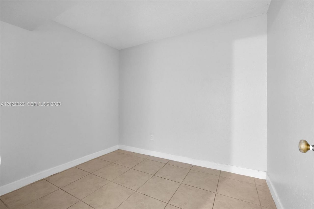 400 NW 65th Ave, Unit 213, Margate, FL 33063 Photo