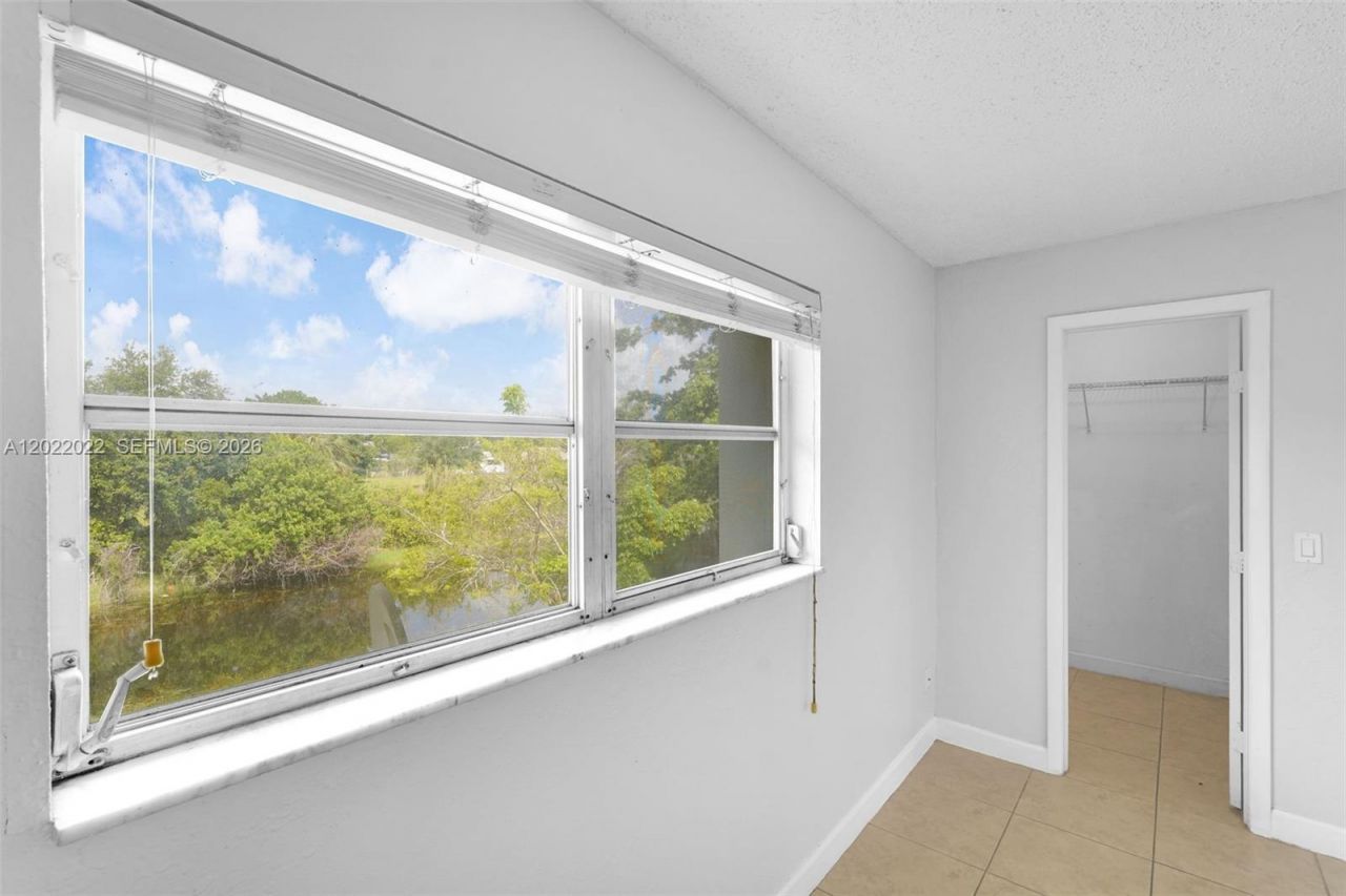 400 NW 65th Ave, Unit 213, Margate, FL 33063 Photo
