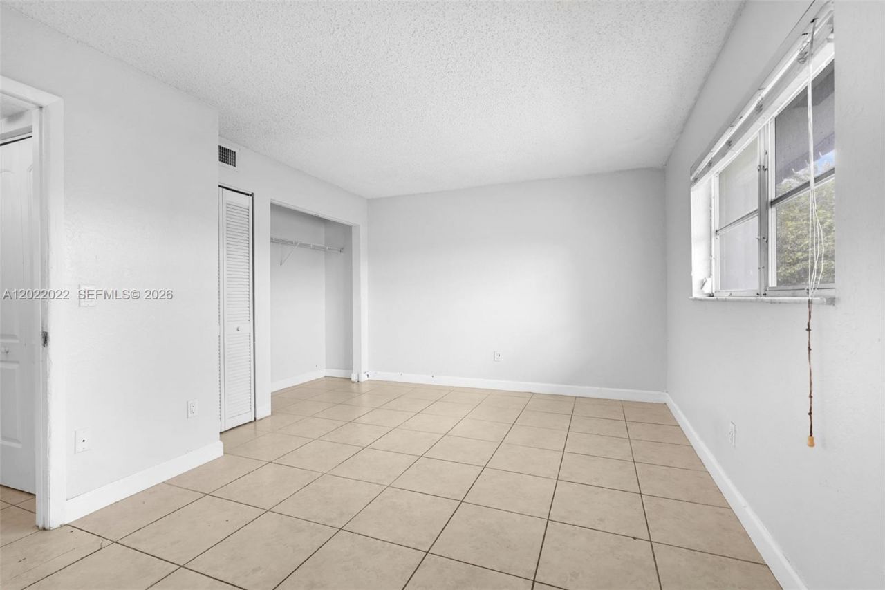 400 NW 65th Ave, Unit 213, Margate, FL 33063 Photo