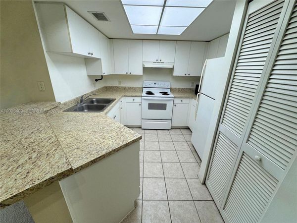 2039 SE 10th Ave , Unit 509, Fort Lauderdale, FL 33316