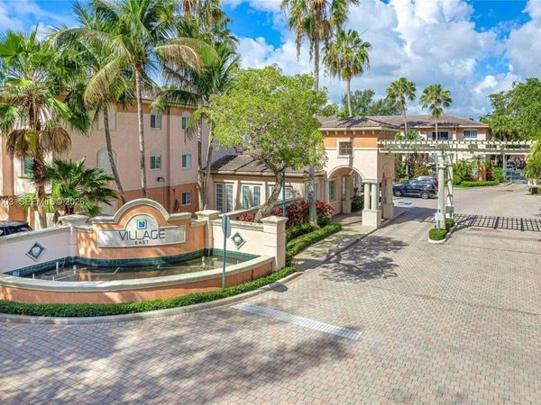 2039 SE 10th Ave, Unit 509, Fort Lauderdale, FL 33316