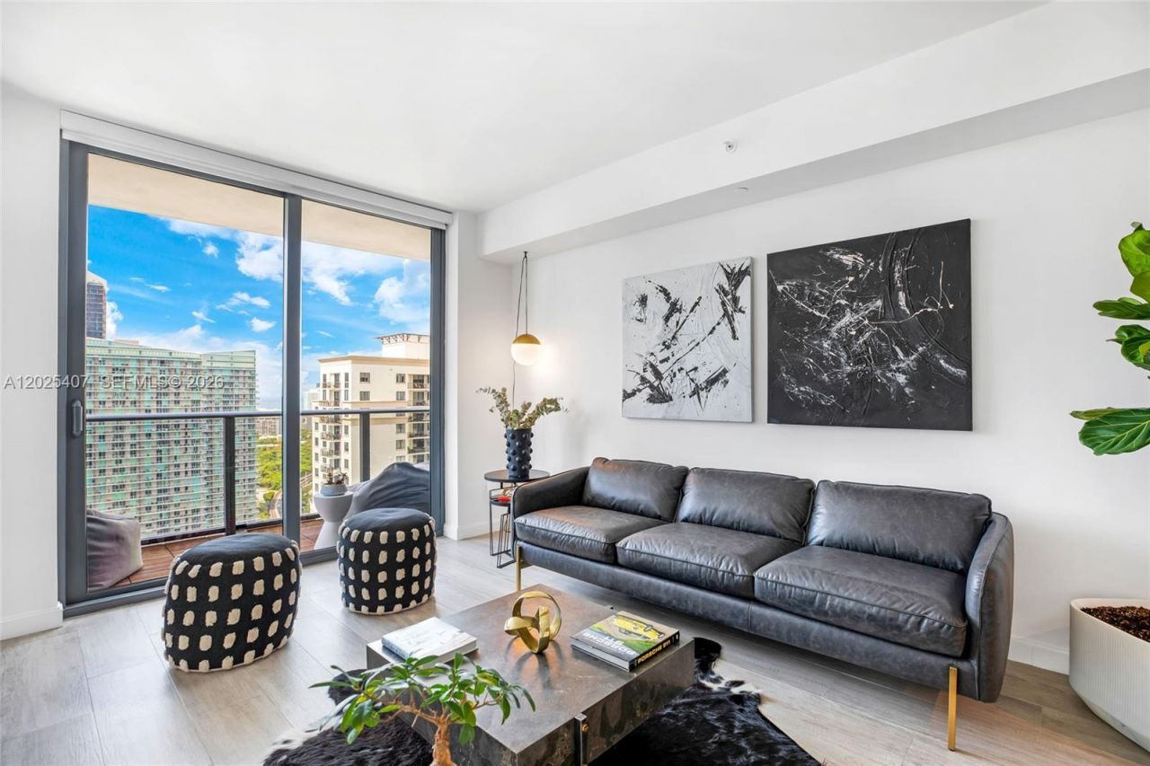 55 SW 9th St , Unit 3205, Miami, FL 33130 Photo