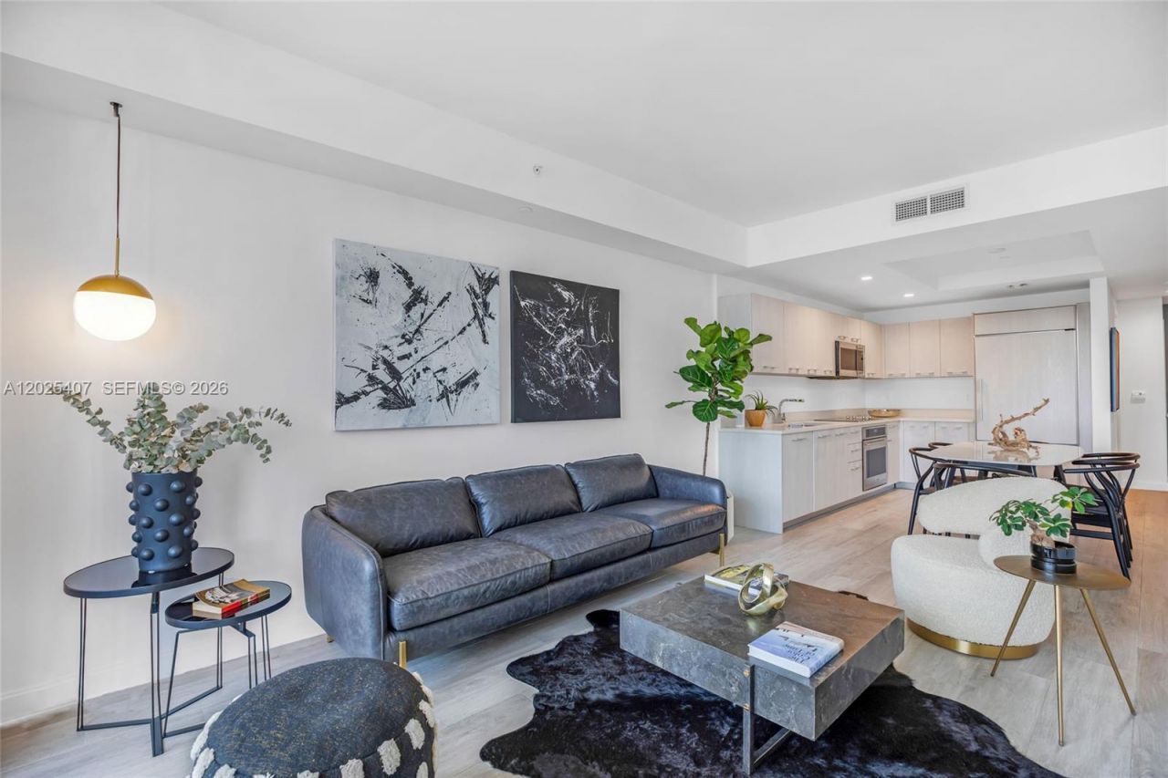 55 SW 9th St , Unit 3205, Miami, FL 33130 Photo