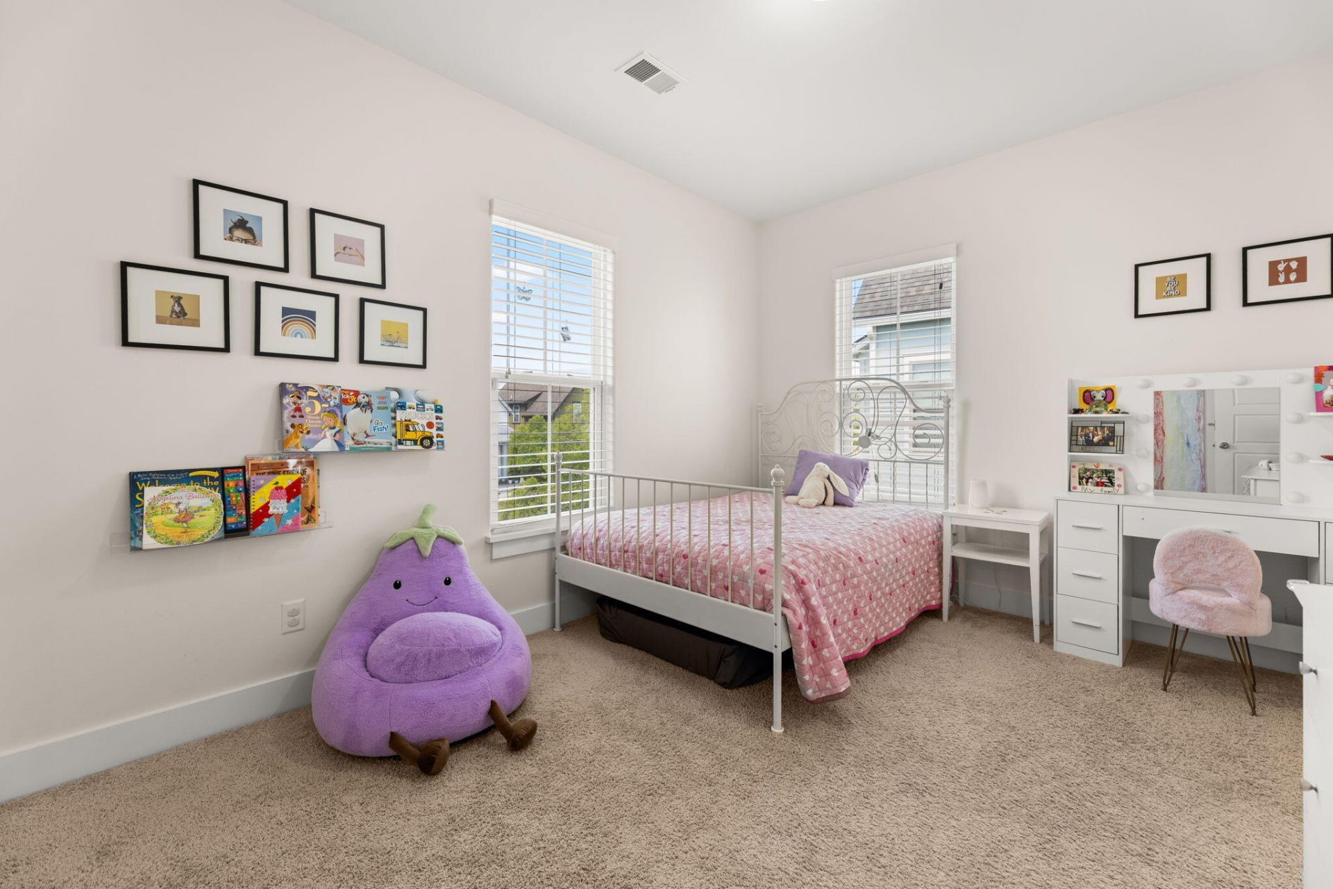 214 Oakbend Street Photo 18