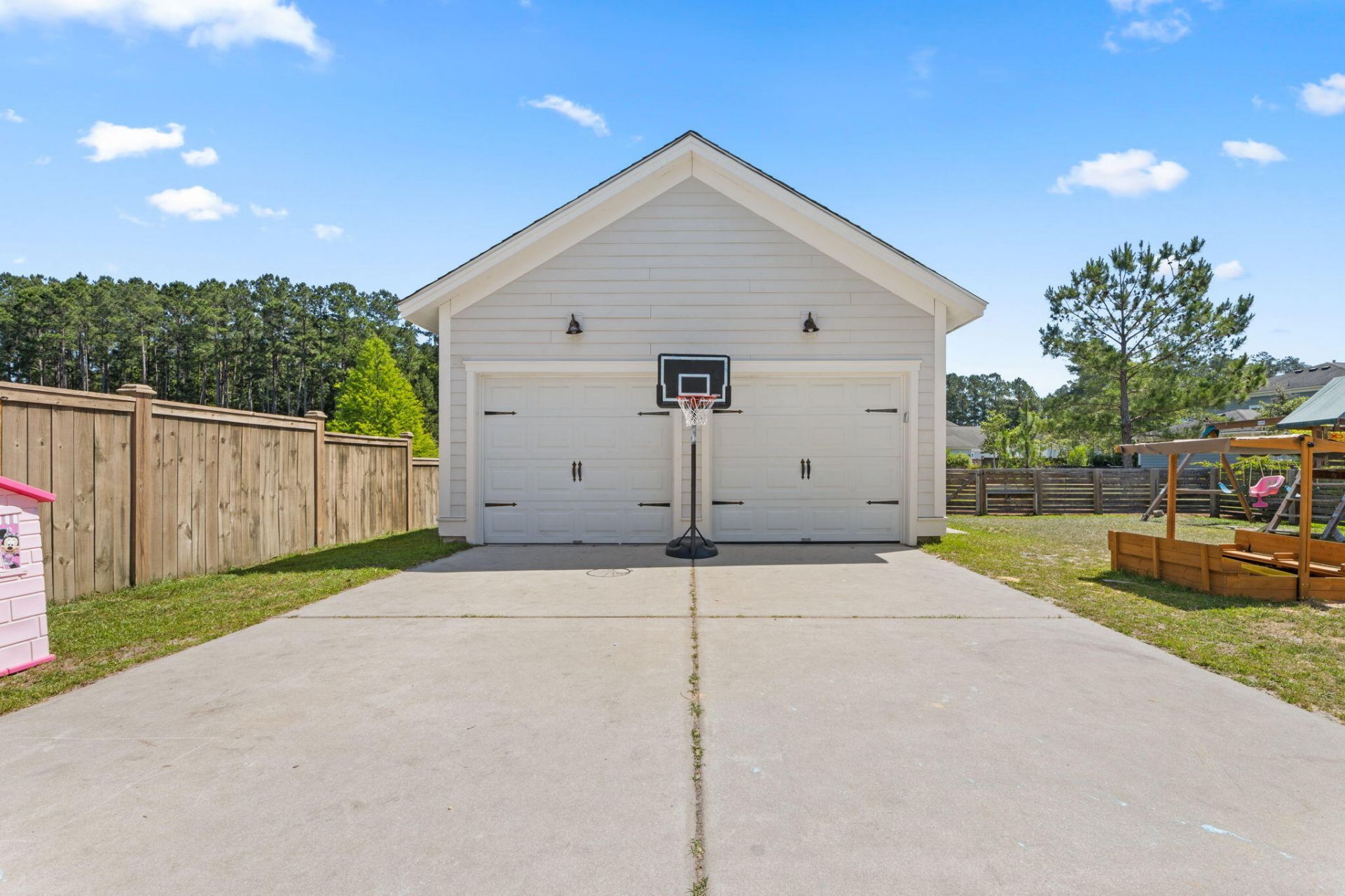 214 Oakbend Street Photo 22