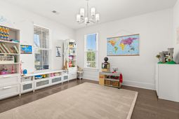 214 Oakbend Street photo 4