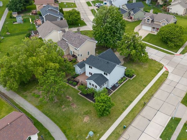 4817 68th Street, Urbandale, IA 50322