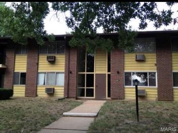 7411 Sieloff Drive, Unit A, Hazelwood, MO 63042