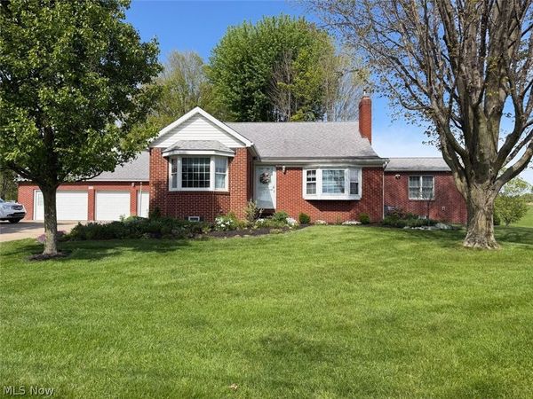 6783 State Route 9 , Hanoverton, OH 44423