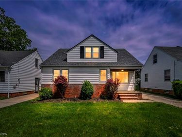 24831 Stephen Avenue, Euclid, OH 44123