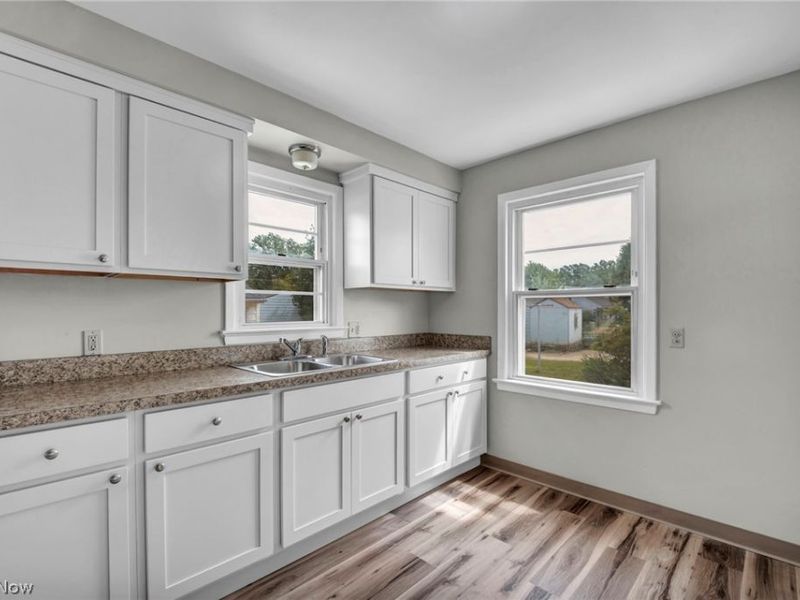 24831 Stephen Avenue, Euclid, OH 44123 Photo 12