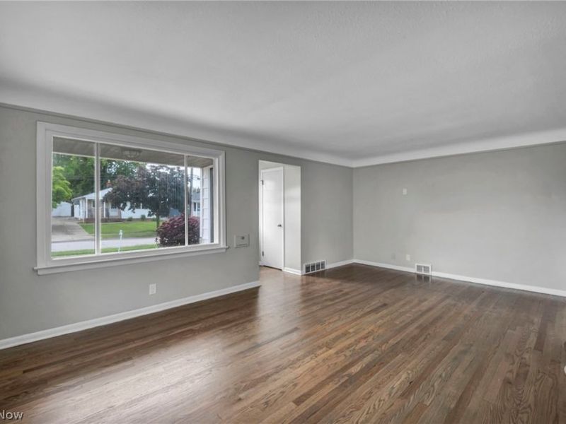 24831 Stephen Avenue, Euclid, OH 44123 Photo 15